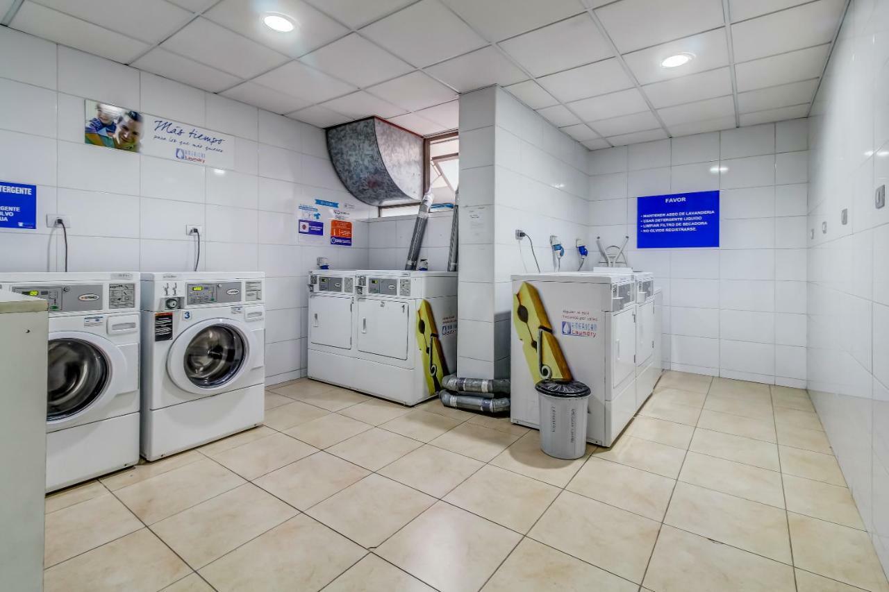 Apartamento Depto En Av Presidente Kennedy 2D2B Las Condes *